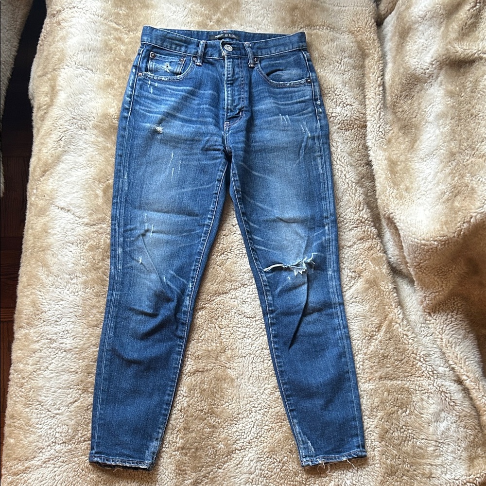 Moussy Vintage Jeans 26 Barneys New York
Distressed Japan Denim